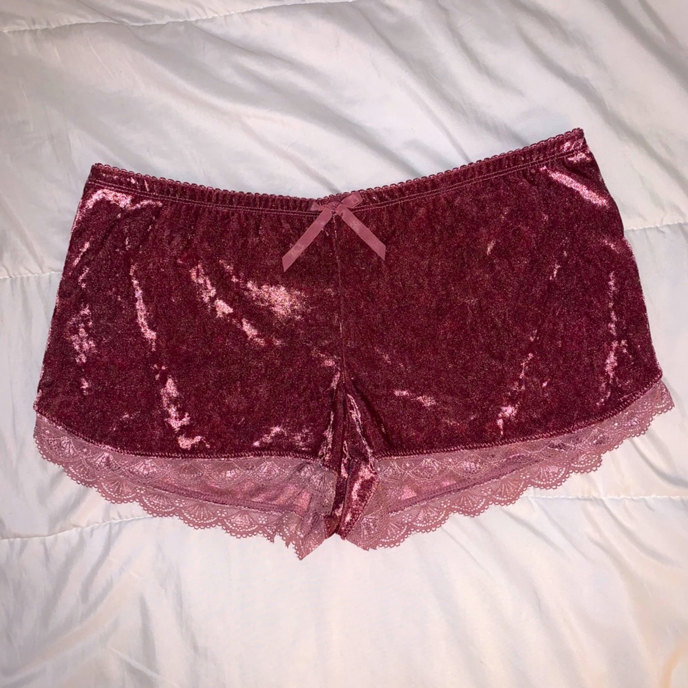 BOBBIE BROOKS Pajama Shorts